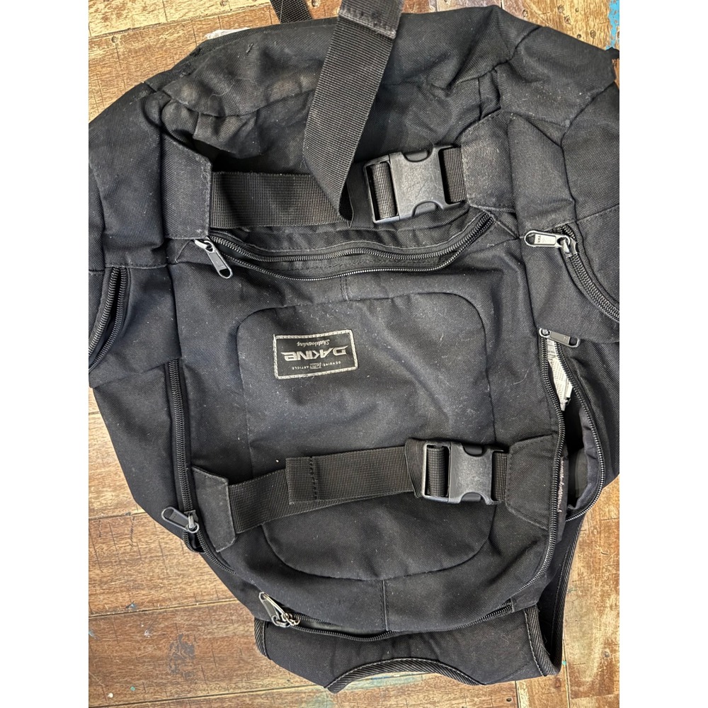 Dakine Skateboarding Backpack Black Canvas Board Carry Straps Multi Pocket